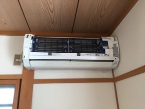 ナショナルお掃除機能付きエアコンCS-X256A 2005年式｜おそうじ本舗和歌山インター店